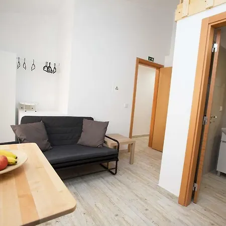 E5túdio Dto. Peniche